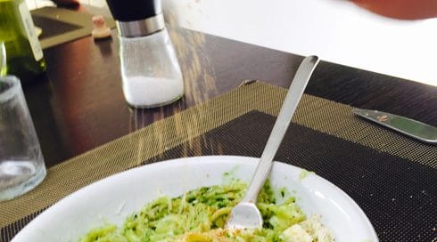 Pasta pesto
